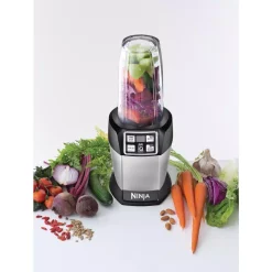 Blenders NINJA Nutri Auto IQ 24 Oz. 3-Speed Black High Speed Single Serve Blender -MegaChef Sales Shop black ninja countertop blenders bl480d fa 1000
