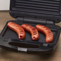 Electric Skillets & Indoor Grills BLACK+DECKER 3-in-1 Black Morning Meal Station Waffle Maker And Grill -MegaChef Sales Shop black silver black decker waffle makers wm2000sd fa 1000