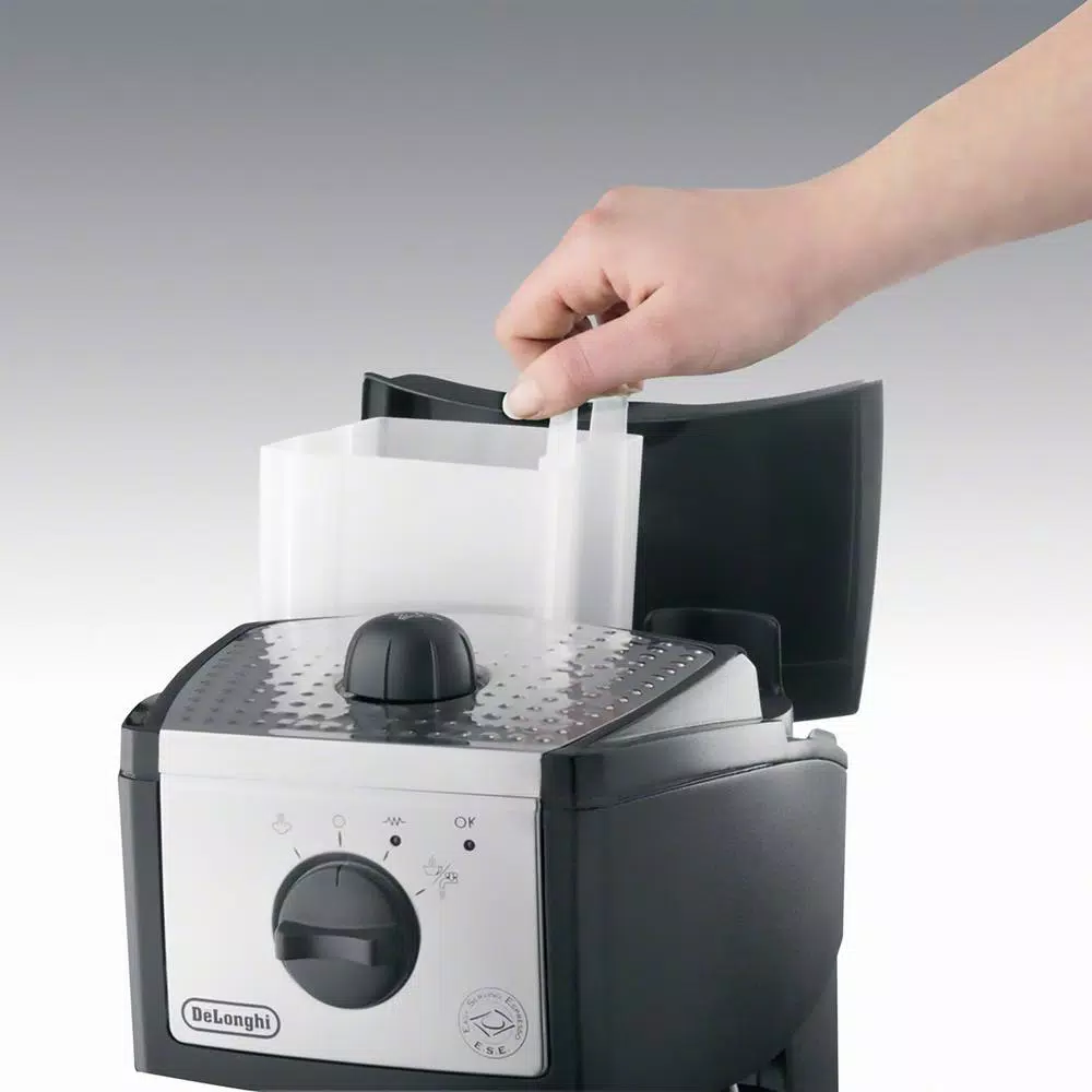 Coffee Makers DeLonghi EC155 15-Bar Black And Silver Espresso Machine And Cappuccino Maker 3 Coffee Makers DeLonghi EC155 15-Bar Black And Silver Espresso Machine And Cappuccino Maker - Image 3